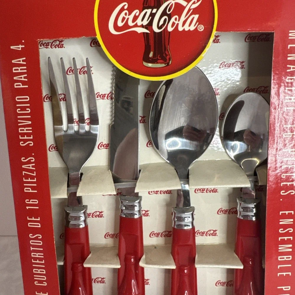 Coca-Cola 16 Piece Flatware Set‎ Coke Bottle Contour Pattern by Gibson 1997 NEW